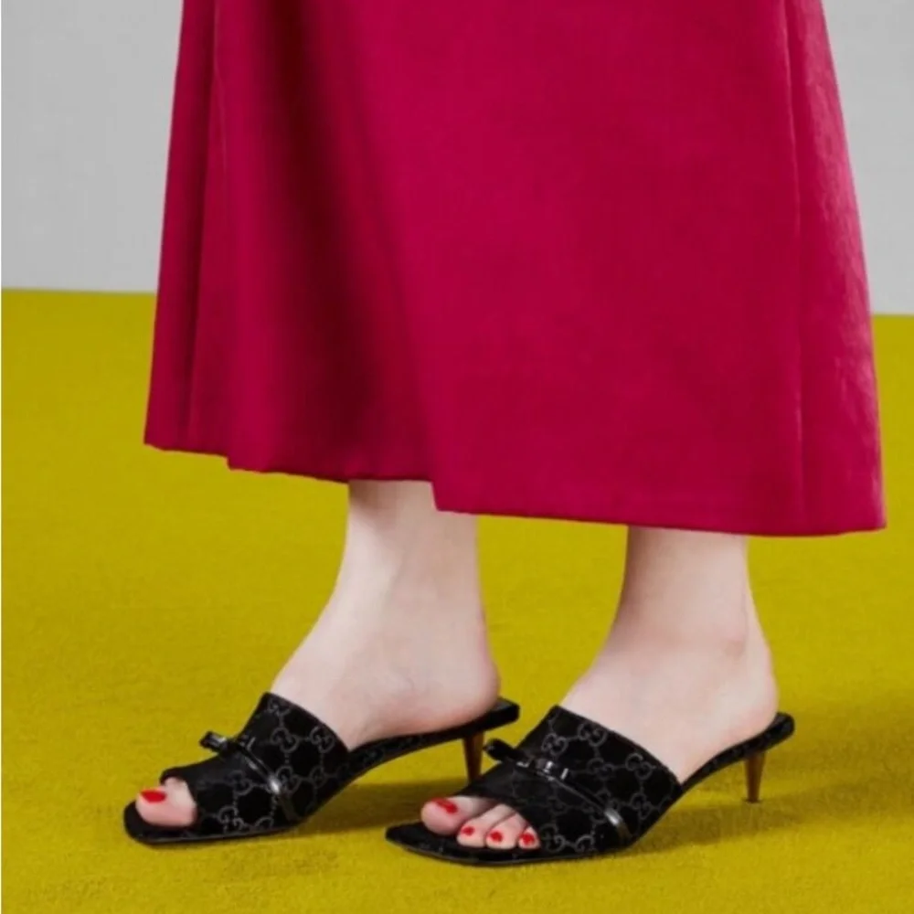 Auth. Gucci GG Monogram Velvet Bow Sandals